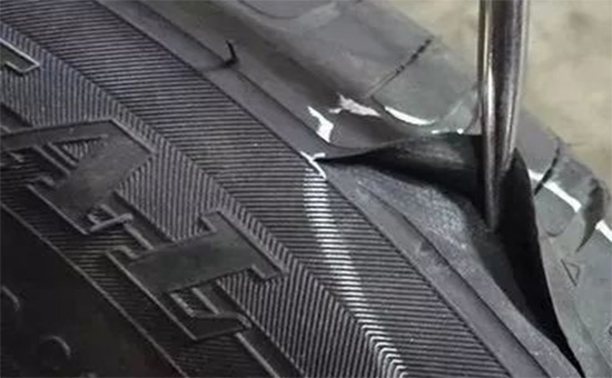 提高天然胶/轮胎再生胶胎圈钢丝胶粘合性的办法