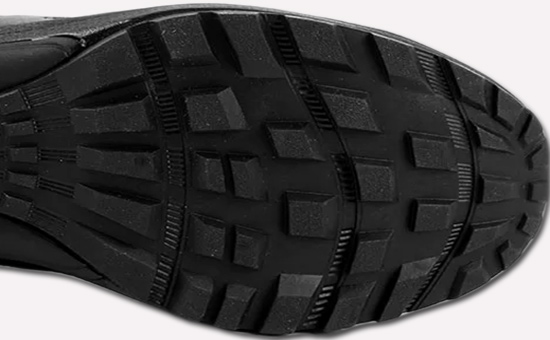 Latex reclaimed rubber replaces butadiene rubber in the outsole of cloth rubber shoes