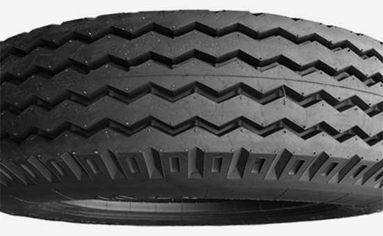 Reference formula for blending reclaimed butyl rubber with bias tire tread