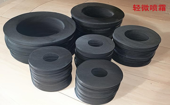 How to make the surface of recycled rubber products smooth and shiny without whitening 2.jpg