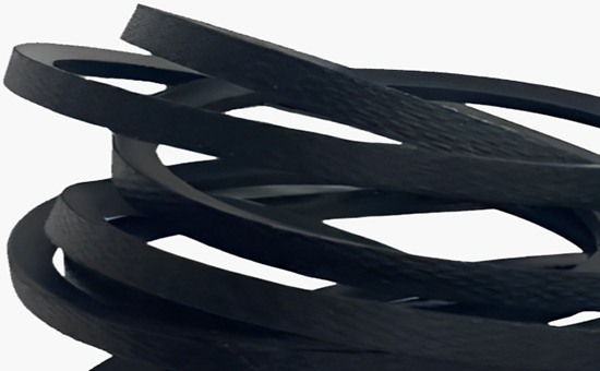 Ordinary rubber V-belt is mixed with reclaimed rubber