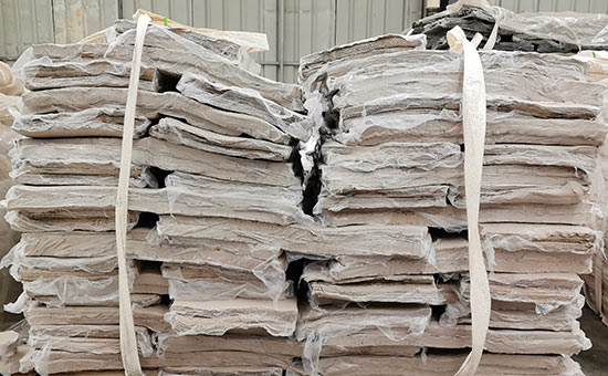 白色乳胶再生胶堆垛