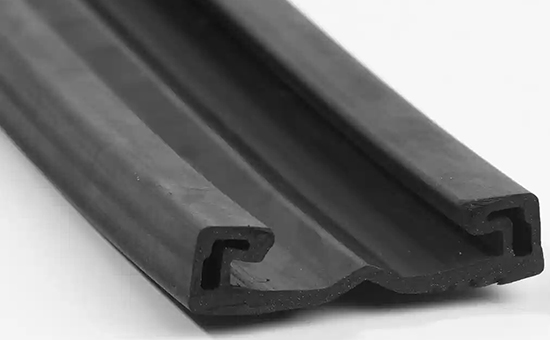 EPDM Recycled Rubber Seal Strip Production