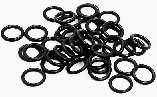 Oil-resistant O-ring mixed with nitrile reclaimed rubber