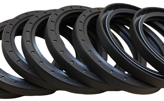 Producing rubber oil seals from regenerated nitrile rubber